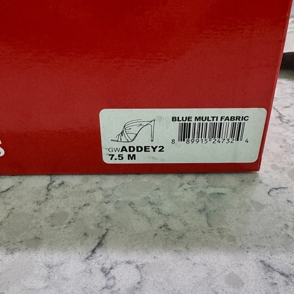 Guess  Addey 2 Blue Fabric Floral Pumps Size 7.5 NIB - Picture 8 of 9